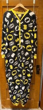 Batman One Piece Pajamas Adult Women Sz XL 16-18 Soft Fleece Jumpsuit DC Comics